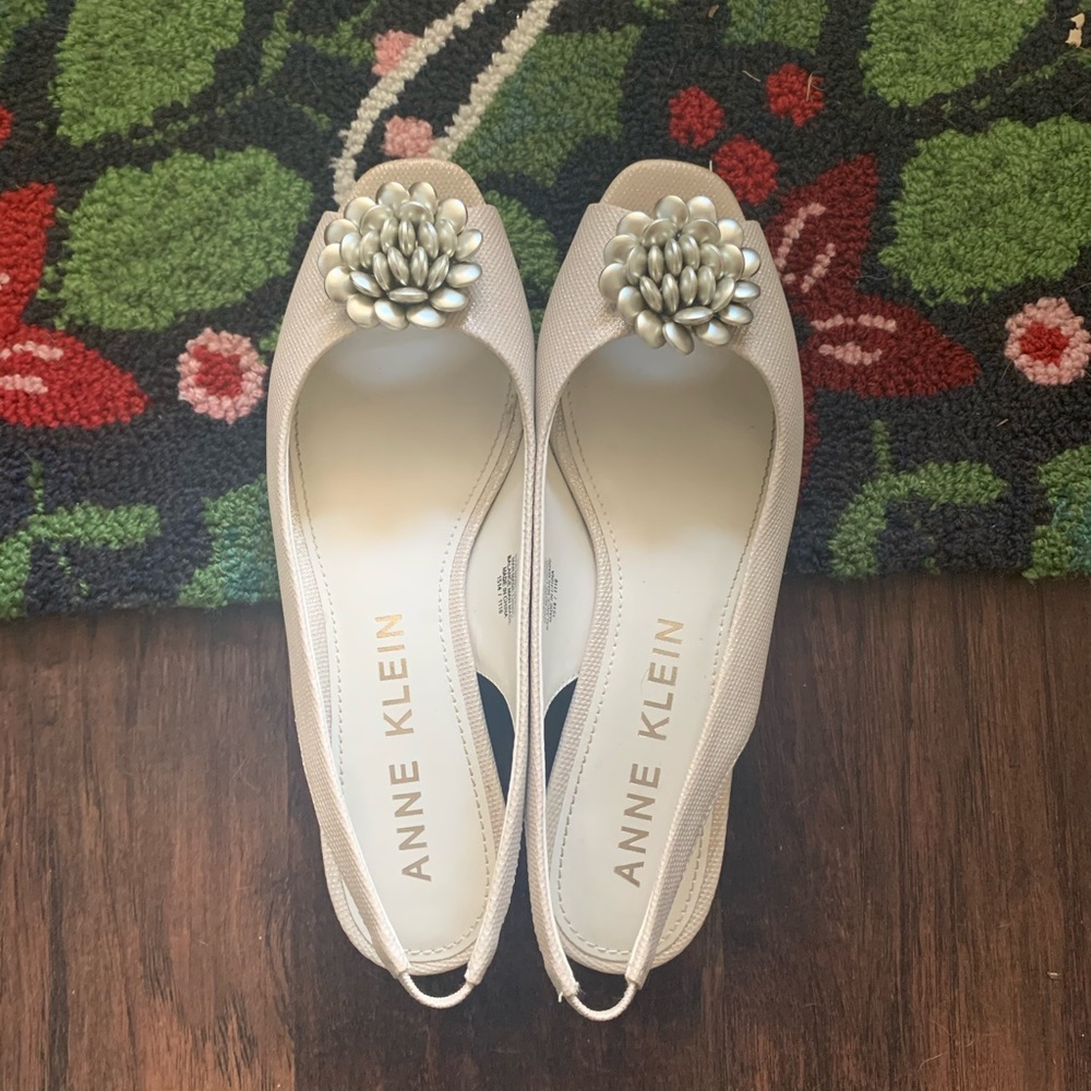 Anna Klein Flats - image 1